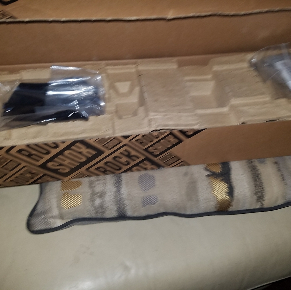 Large set - Picture 4 of 4